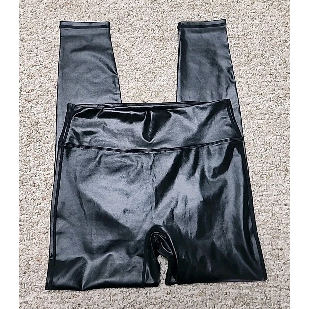 Fabletics Anywhere Motion365+ Shine High-Waist Legging L NWT‎ Black Shine 28x27